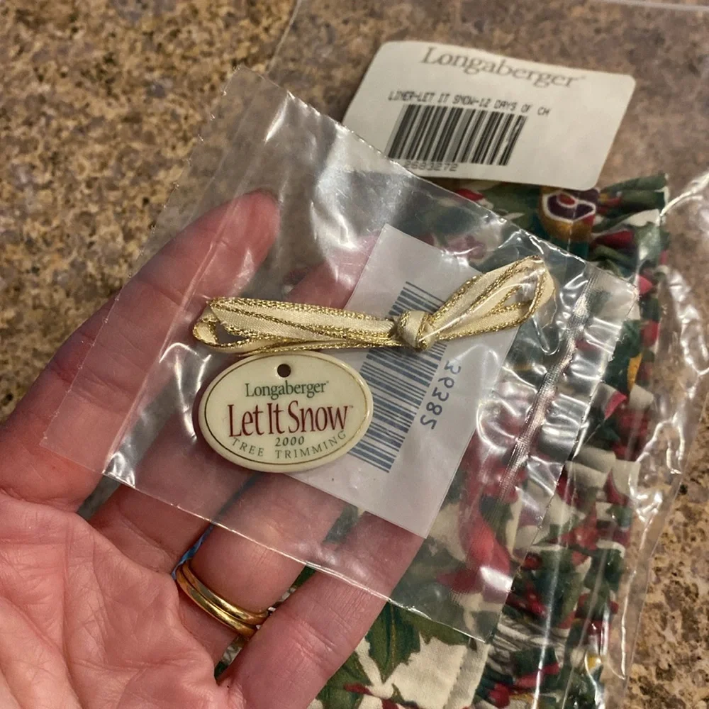 Longaberger Liner Let it Snow Tree Trimming 2683272 2 Tie ons 36382 Christmas
